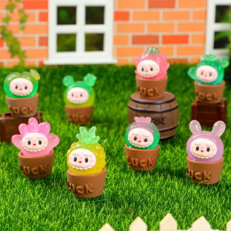 A216-Resin BUBU Potted Plant (9 Square Game)