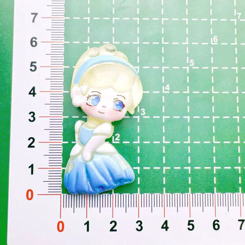 A145-Big Resin Princess Charm (9 Square Game)